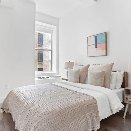 Manhattan Luxury Apartment 5